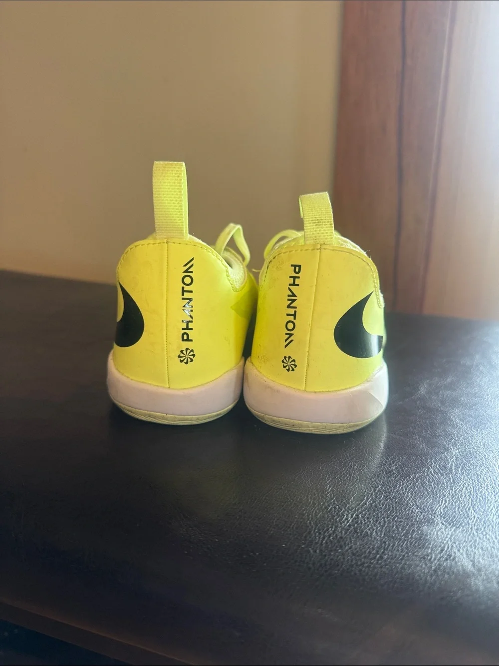 Nike Kids' phantom turf shoe